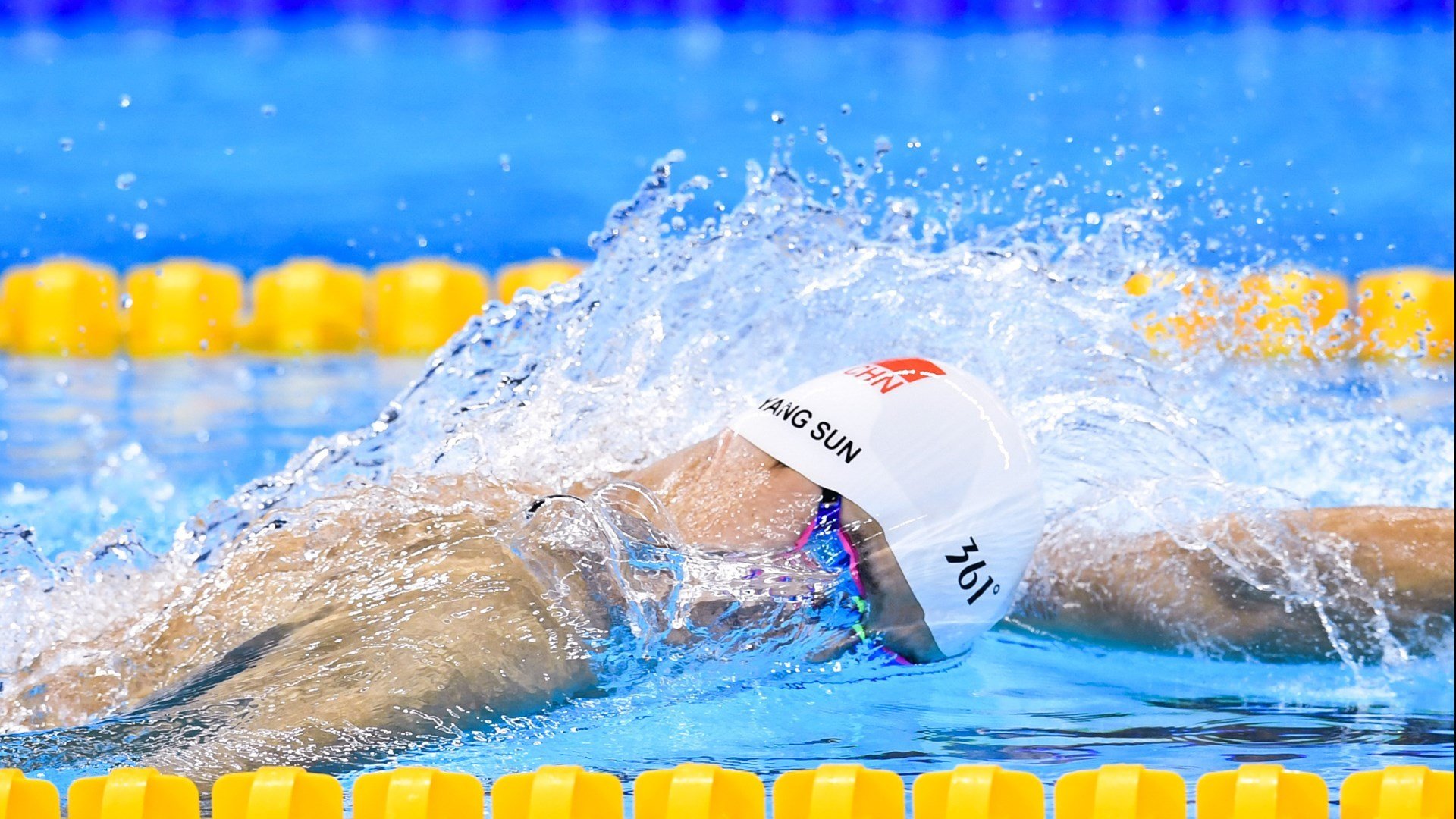 Panda Sports-太阳焚舟！恩比德40+20统治攻防，快船三巨头黯然退场