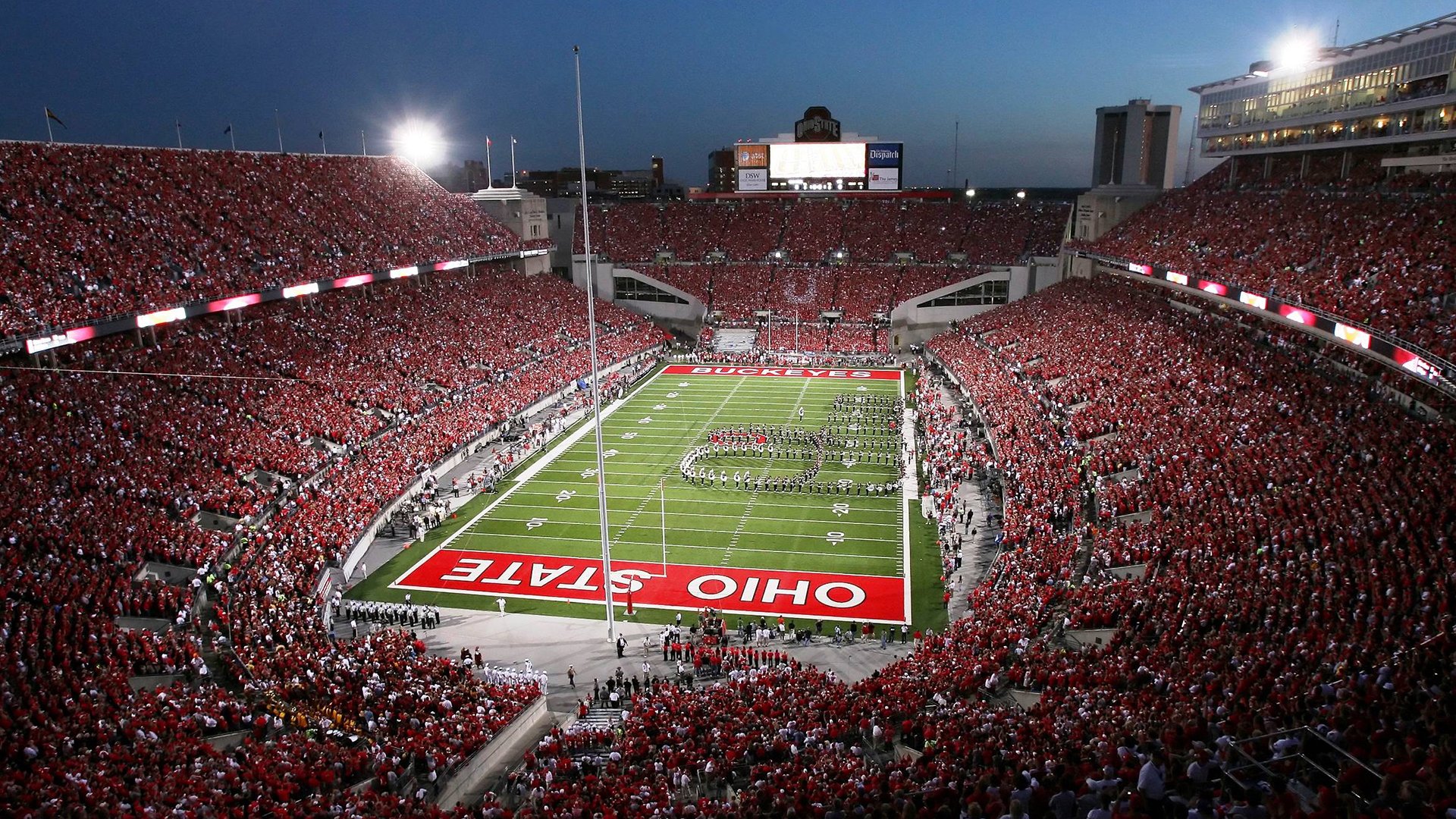 德甲争冠夜，阿坎吉，从后防铁闸到全场焦点的逆袭传奇