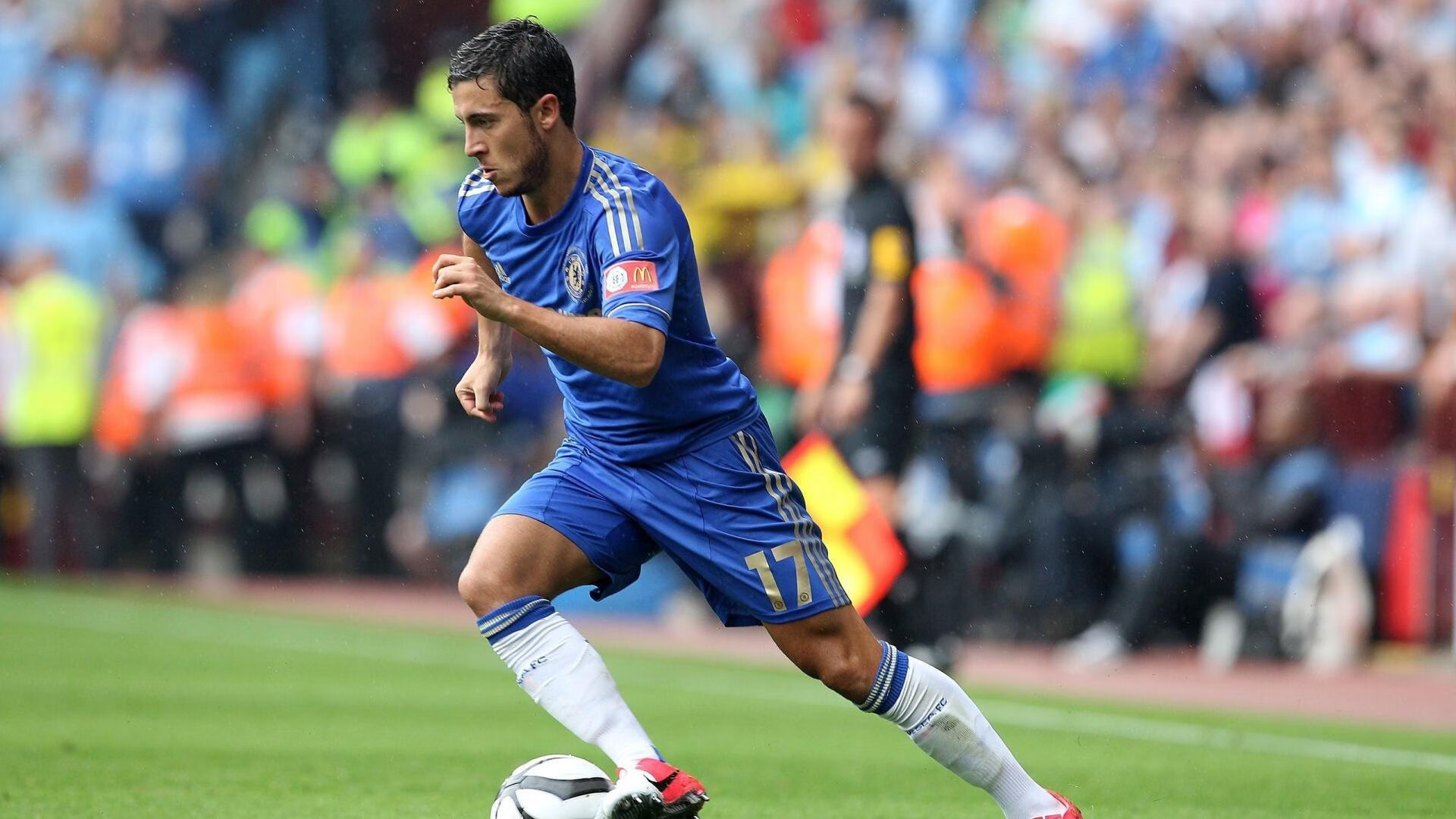 惊天冷门！辽宁队鏖战力克NBA豪门凯尔特人，周琦化身中国长城点燃全场